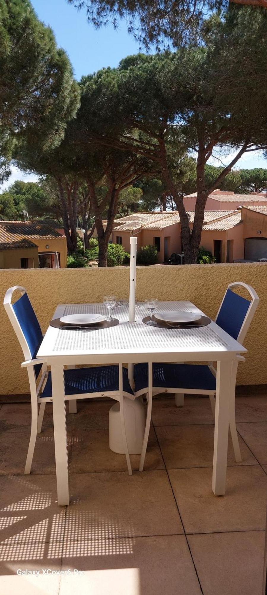 Studio Renove Dans Residence De Vacances Avec Grande Piscine Chauffee, Parking Et Terrasse Агд Экстерьер фото